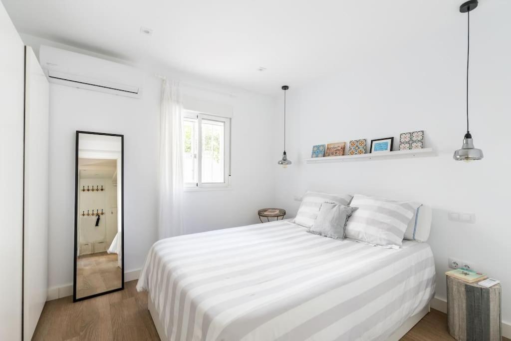 Apartamento Moderno En Triana 2 Dormitorios Y Aire Acondicionado Sevilla Exterior foto