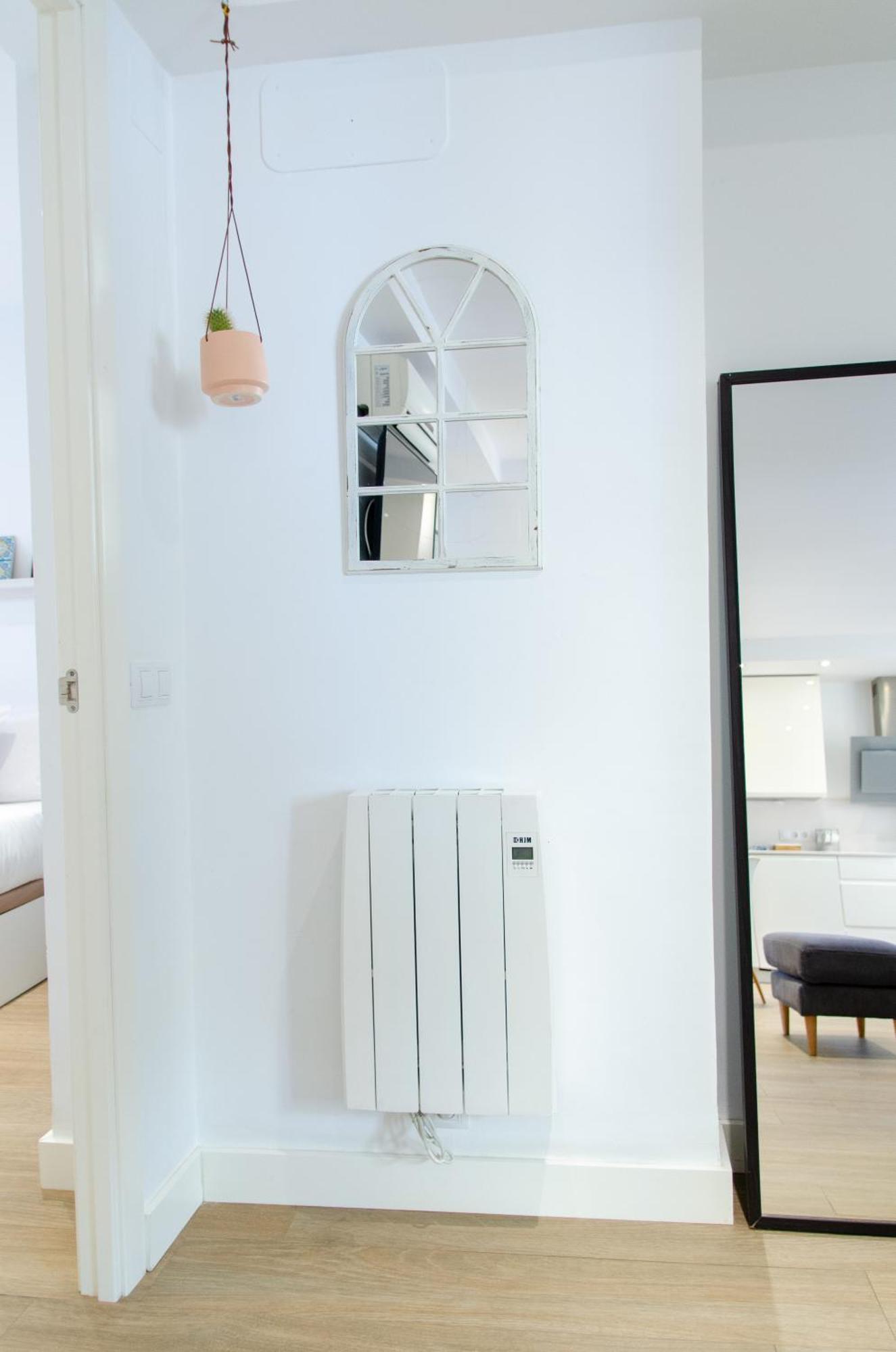 Apartamento Moderno En Triana 2 Dormitorios Y Aire Acondicionado Sevilla Exterior foto